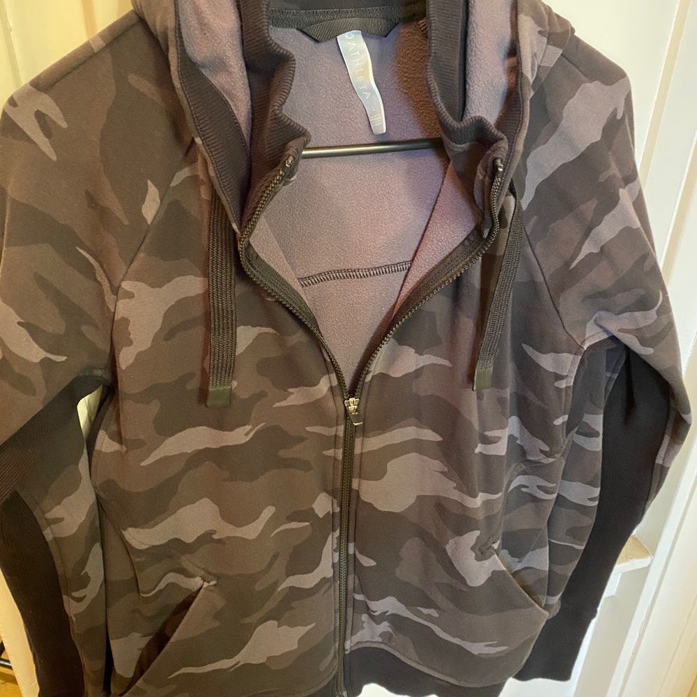 Athleta triumph hoodie